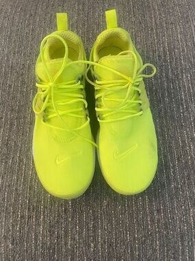 Nike Kids' Volt/Neon Green Lightweight Sneakers